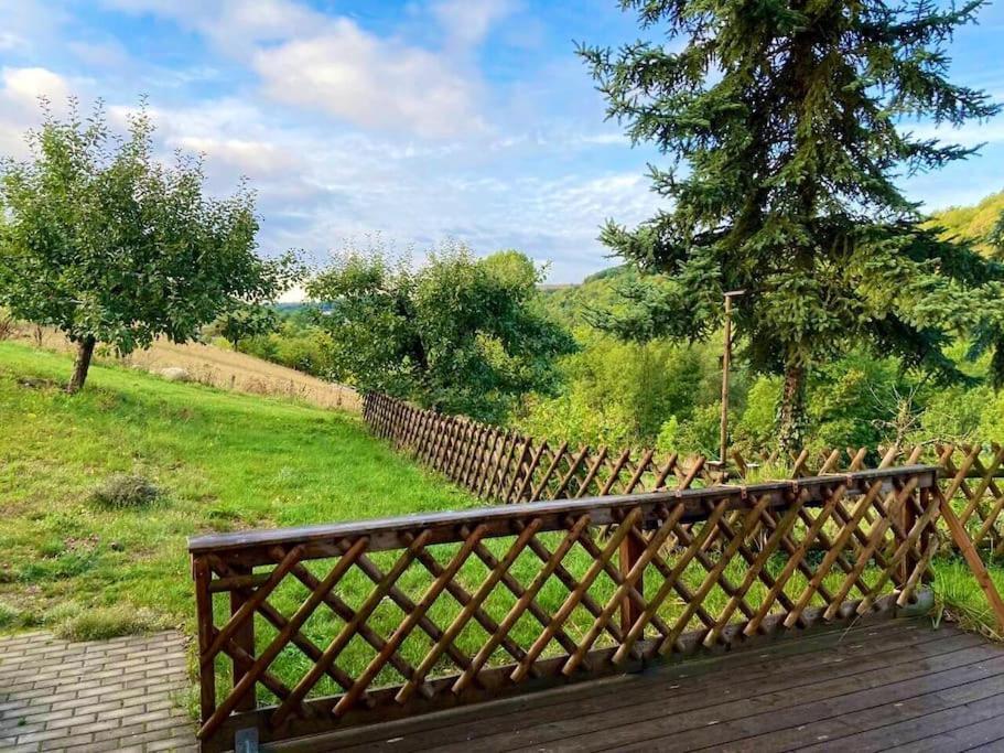 Niederstetten Ferienwohnung מראה חיצוני תמונה